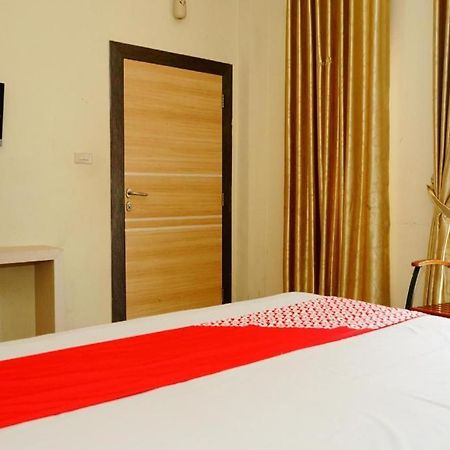 Hotel Golden Vella 邦加槟榔 外观 照片