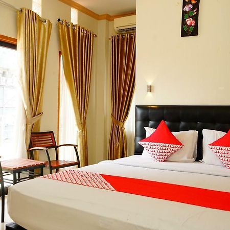 Hotel Golden Vella 邦加槟榔 外观 照片